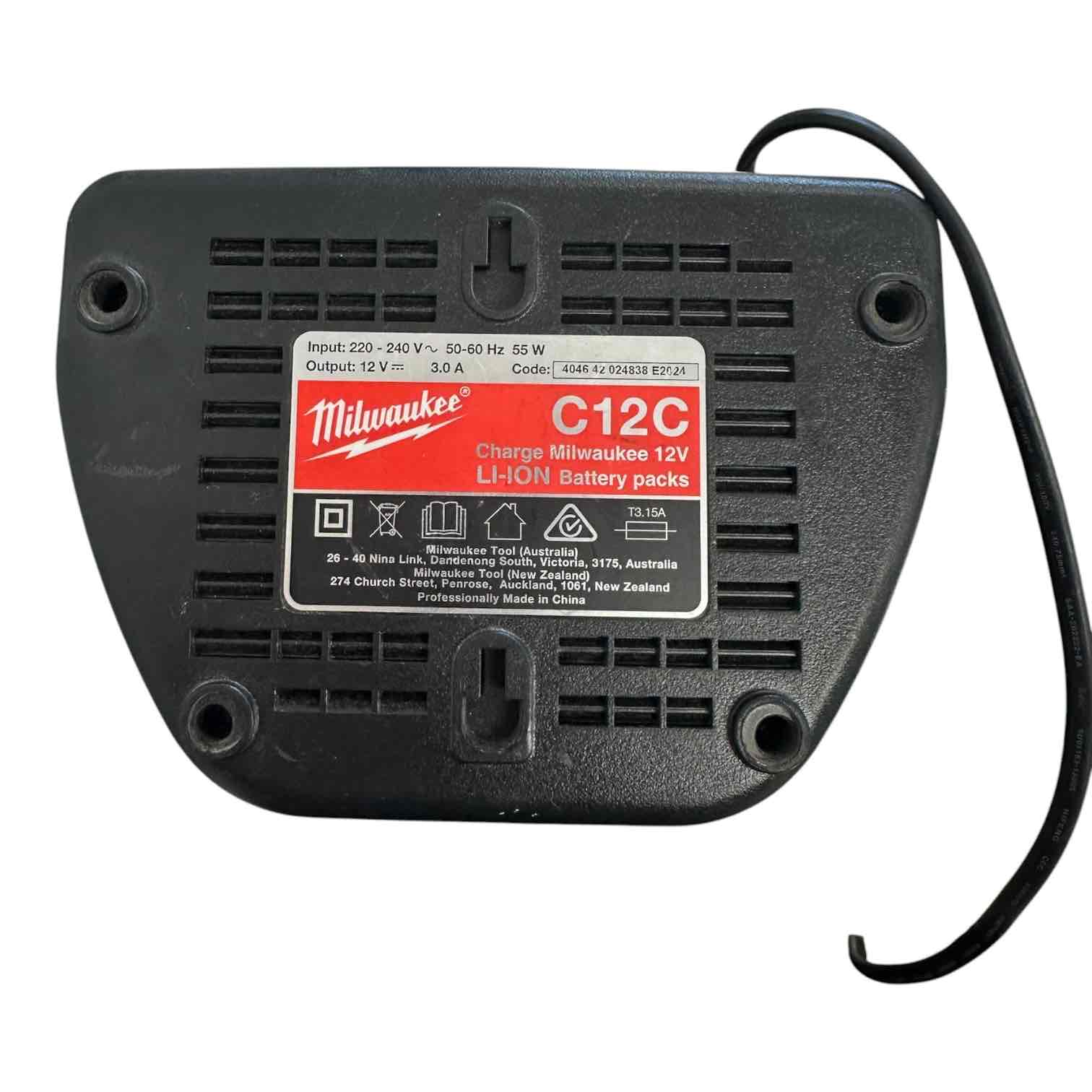 MILWAUKEE 12V CHARGER C 12 C
