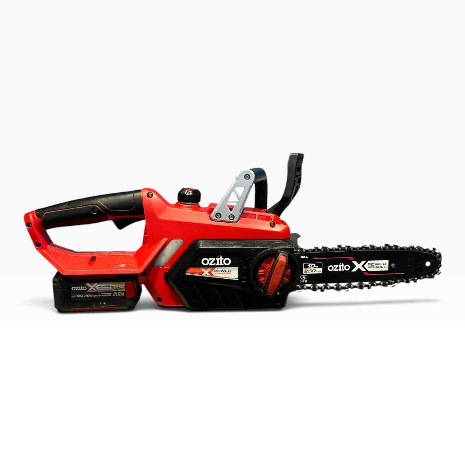 OZITO PXCCSS-018 CORDLESS  CHAINSAW WITH 5.2AH ABTTERY AND CHARGER
