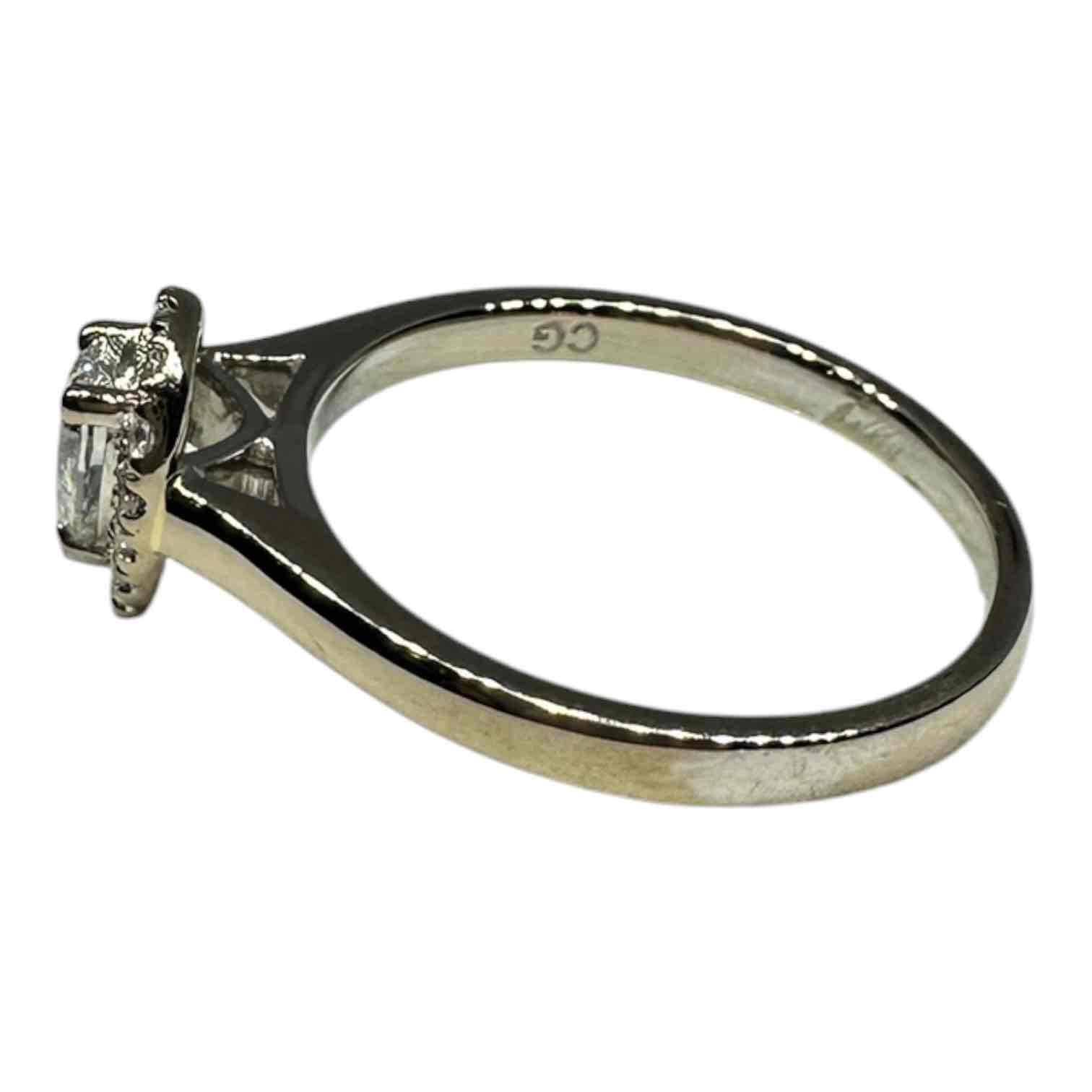 LADIES 18CT WHITE GOLD RING TDW 0.50CTS