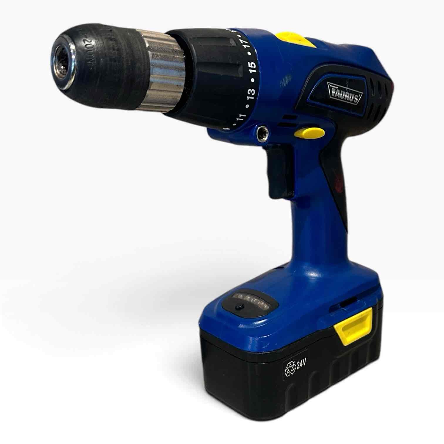 TAURUS HAMMER DRILL AND BATTERY