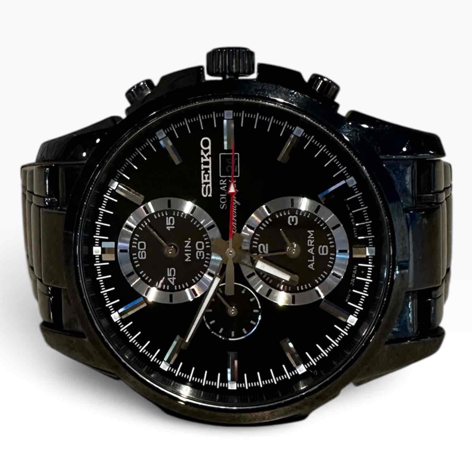 SEIKO V172 SOLAR CHRONOGRAPH WATCH