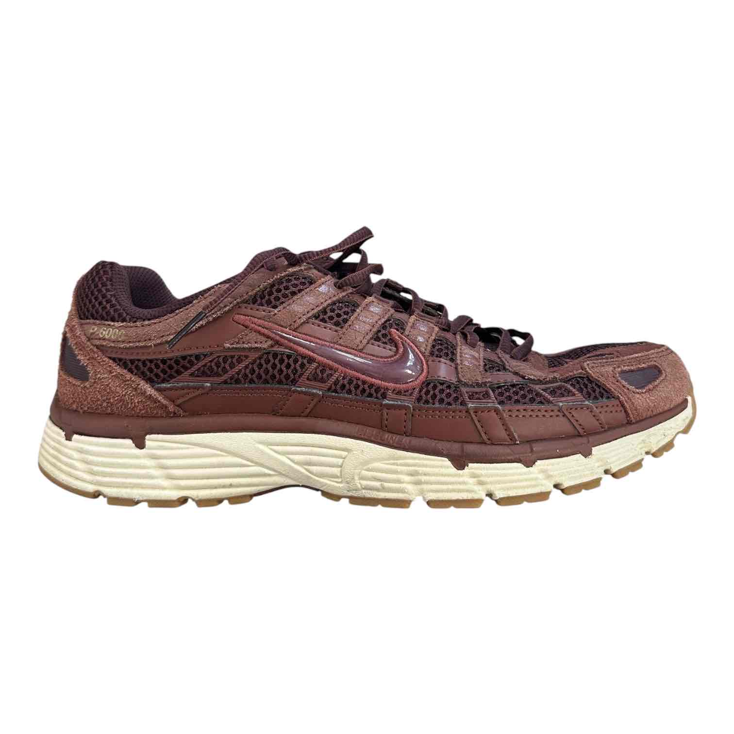 NIKE RUNNERS SHOES SIZE 10