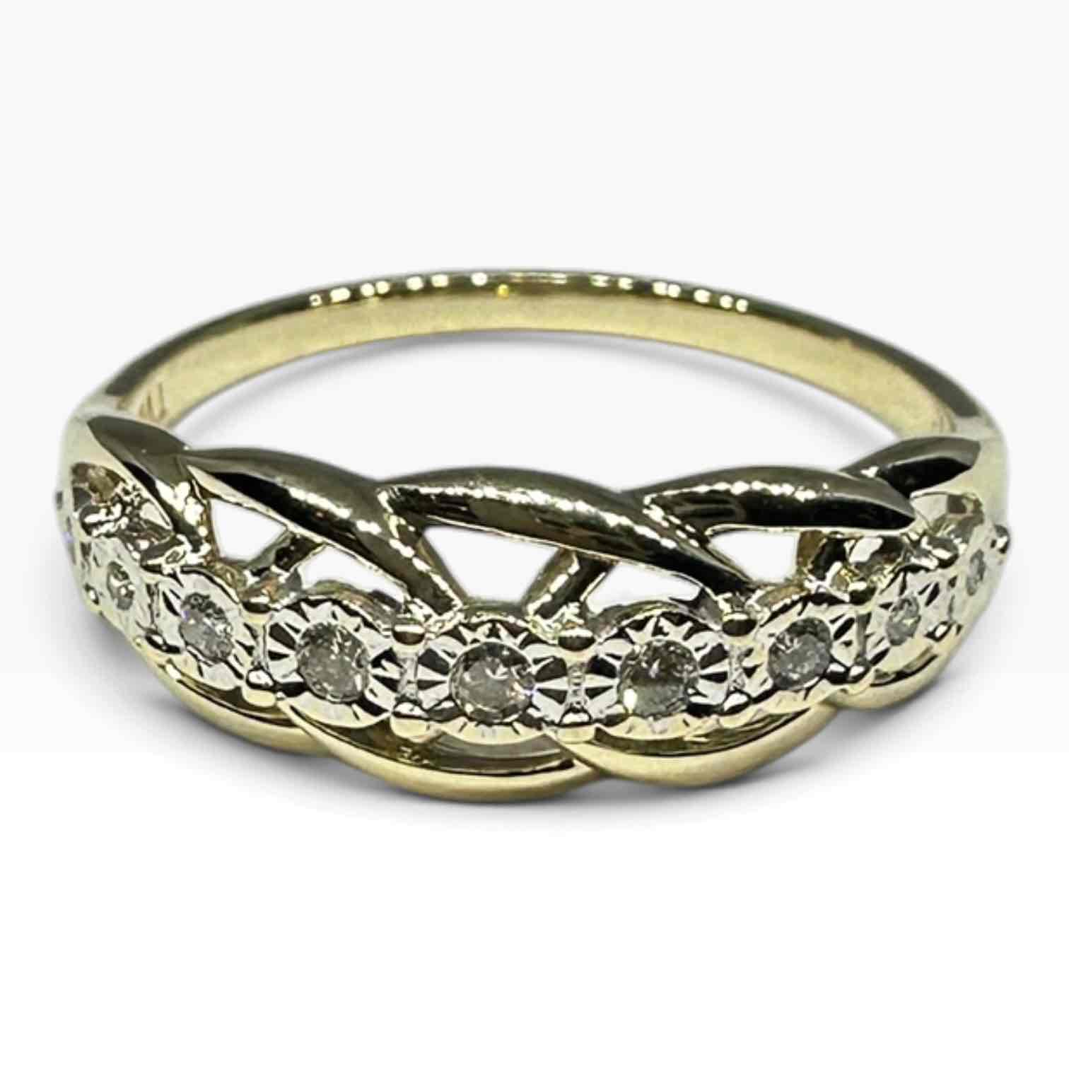 9CT YELLOW GOLD  DIAMOND CLUSTER RING