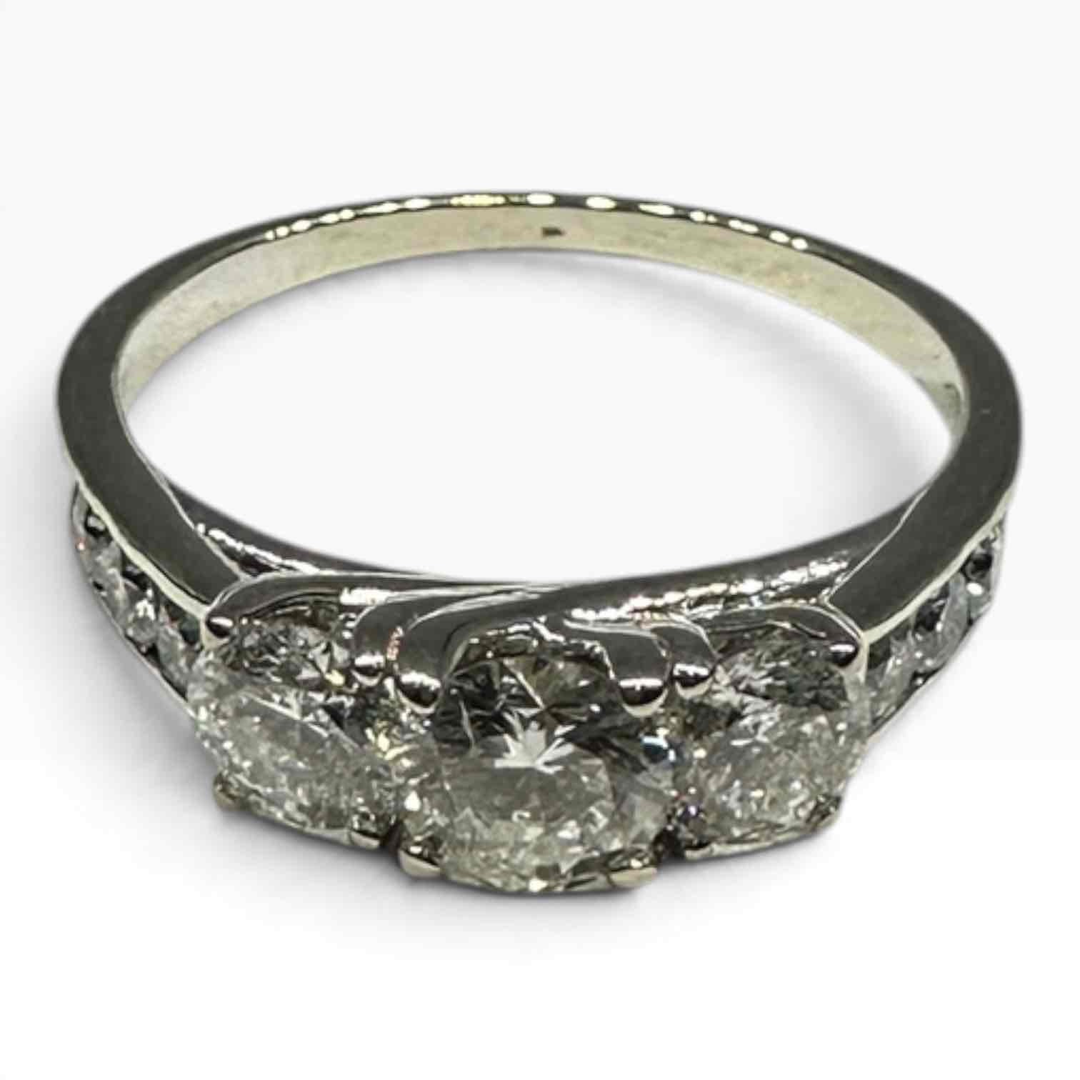 LADIES 14CT WHITE GOLD DIAMOND RING TDW 1.00CTS