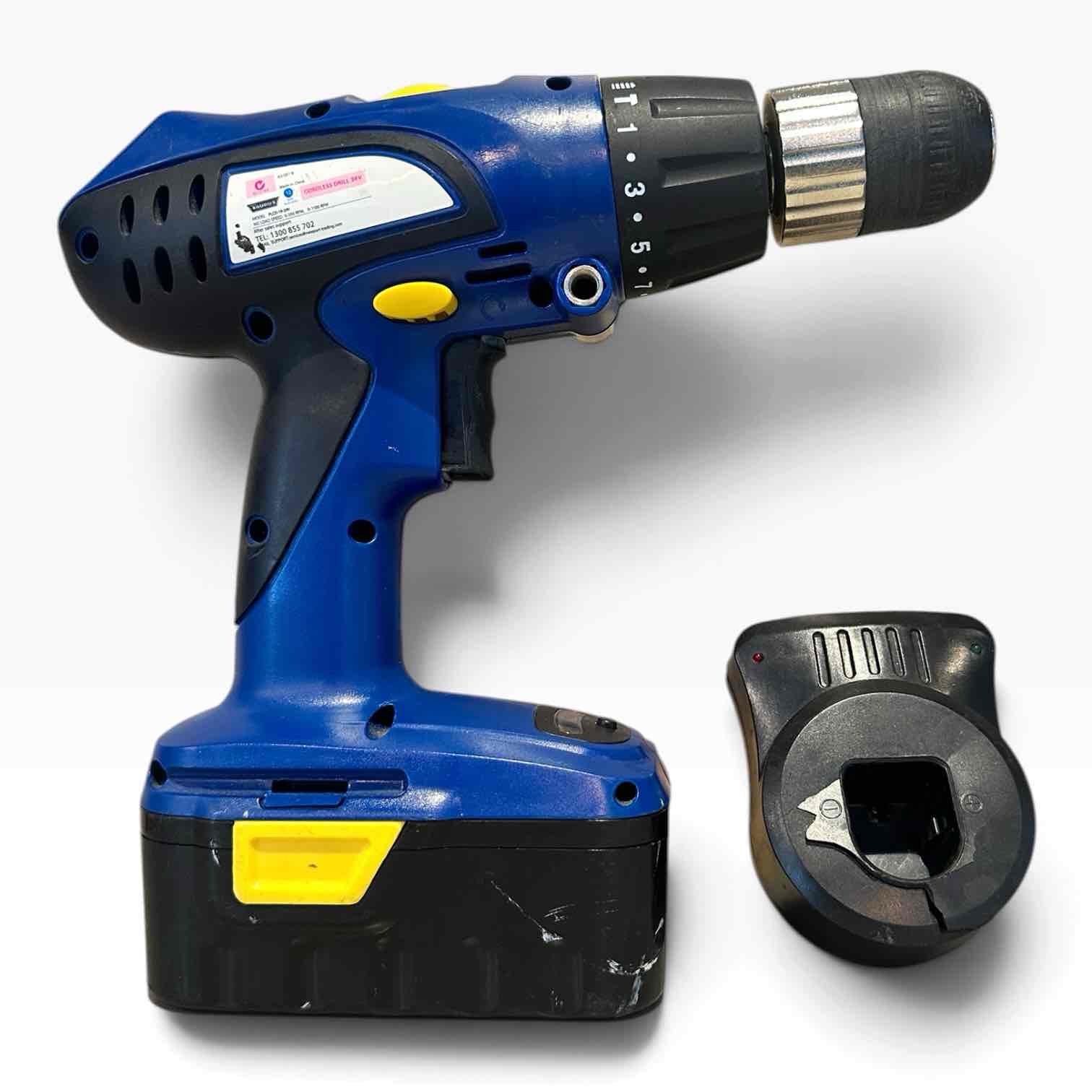 TAURUS HAMMER DRILL AND BATTERY
